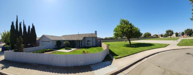 271 Cabernet Avenue, Greenfield CA: https://media.crmls.org/mediaz/b8400ee2-c799-4195-94e5-e59177ec928a.jpg