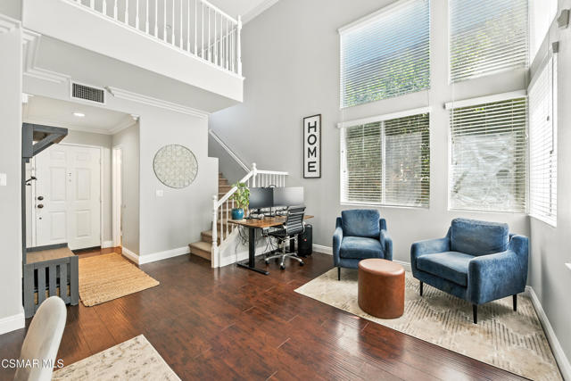 6224 Tangelo Place, Simi Valley CA: https://media.crmls.org/mediaz/b84053d0-ad55-4b47-ad0b-eb467eabfd9c.jpg