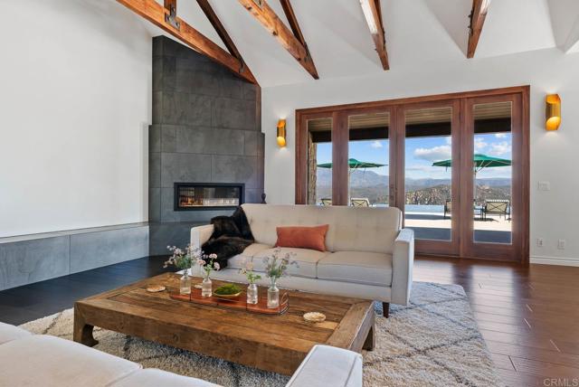 24949 Thunder Mountain Road, Ramona CA: https://media.crmls.org/mediaz/b8409b5d-f360-4e6b-8edb-7e4c7ca24934.jpg