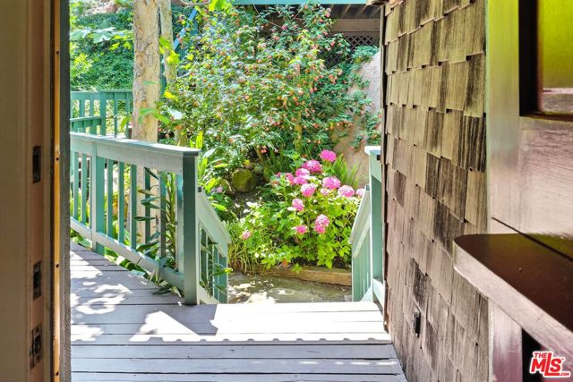 730 Basin Drive, Topanga CA: https://media.crmls.org/mediaz/b8458794-18bd-4dd1-8079-f58bcc2d1d35.jpg