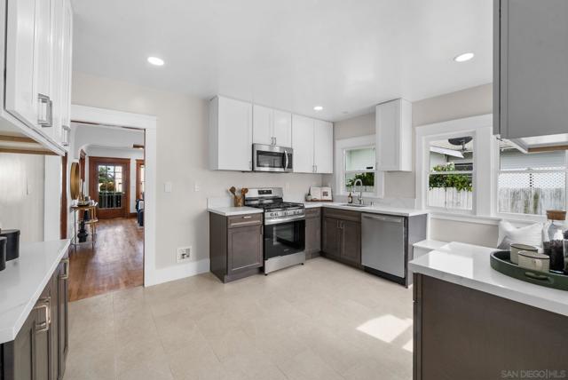 4646 48 Cherokee Avenue, San Diego CA: https://media.crmls.org/mediaz/b845f982-b904-4221-849b-8cb588995a0b.jpg