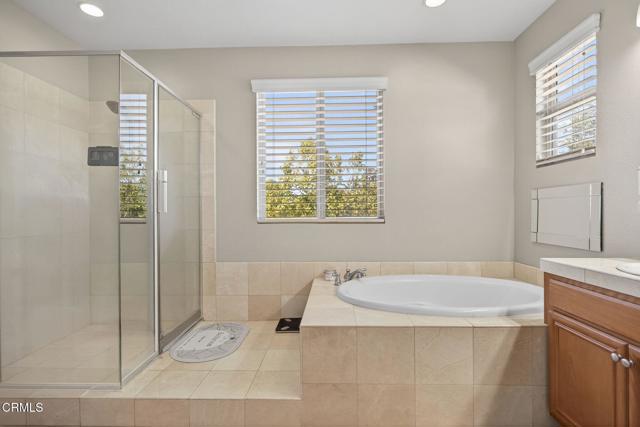 6573 Pinnacle Court, Moorpark CA: https://media.crmls.org/mediaz/b846062d-406d-4fa9-9cff-f22ff1b9510e.jpg