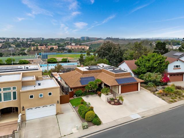 6667 Edmonton Ave, San Diego CA: https://media.crmls.org/mediaz/b84654d0-ddff-409d-953d-7edd475f0978.jpg