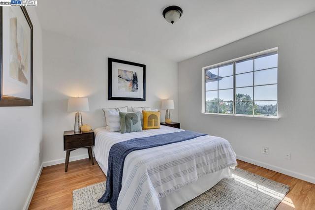 21917 Nugget Canyon Dr, Castro Valley CA: https://media.crmls.org/mediaz/b846ee6f-5963-47ef-a99b-1da51c90e7a3.jpg