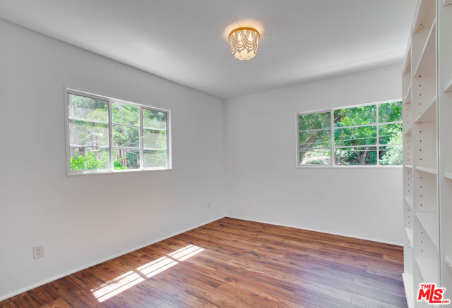 10321 Chrysanthemum Lane, Los Angeles CA: https://media.crmls.org/mediaz/b84862dc-5cb1-4b0a-bf30-c8ac2cf8a7dc.jpg