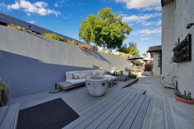 865 Valley Oak Drive, Hollister CA: https://media.crmls.org/mediaz/b8493372-bb9d-4bbd-a60f-d281da35f8c8.jpg