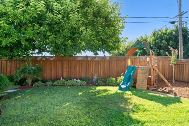325 Crestview Drive, Santa Clara CA: https://media.crmls.org/mediaz/b8496434-af05-41c2-b0b5-abb72b0eb420.jpg
