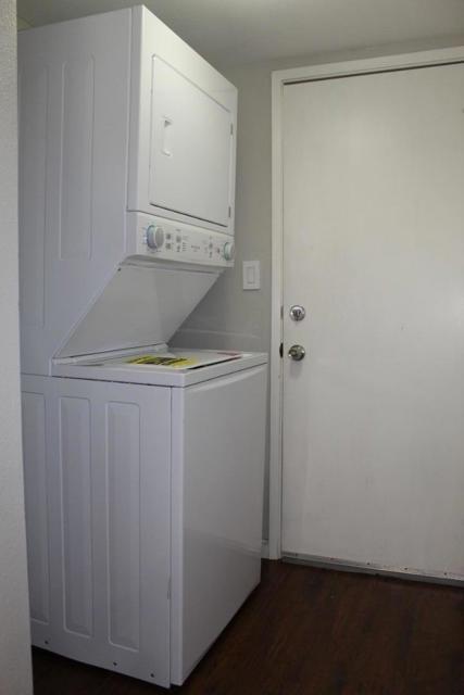 1025 Fillippelli Drive, Gilroy CA: https://media.crmls.org/mediaz/b8496863-25ee-4aa0-97c3-ce8e0a792dbe.jpg