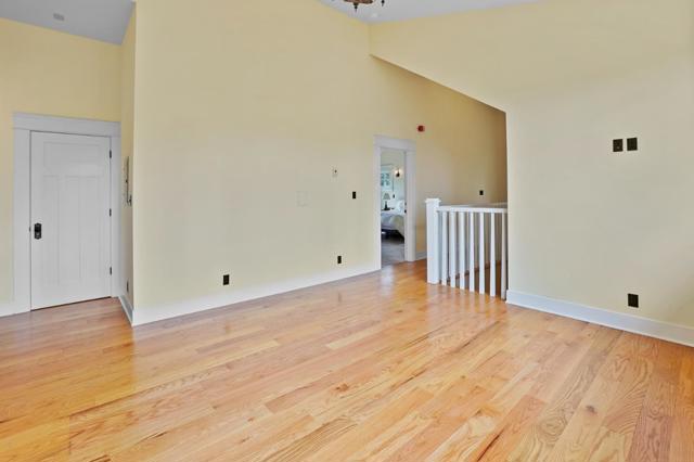 385 Miramar Drive, Half Moon Bay CA: https://media.crmls.org/mediaz/b84a6046-27b2-40ea-a4ec-1909eded9d7c.jpg