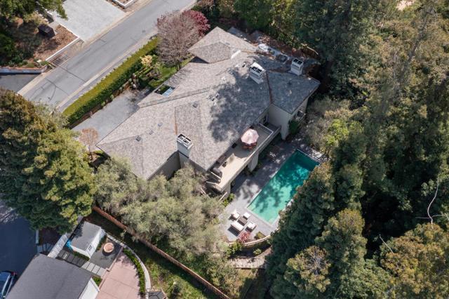 1162 Barroilhet Drive, Hillsborough CA: https://media.crmls.org/mediaz/b84ab576-926b-498b-b6ae-95172ecc7f6a.jpg