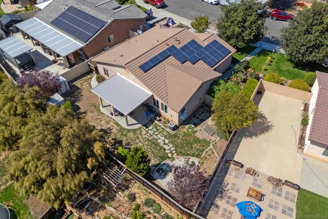 33409 Mesolite Way, Menifee CA: https://media.crmls.org/mediaz/b84b00db-05ff-4f08-9c3d-2188062f7419.jpg