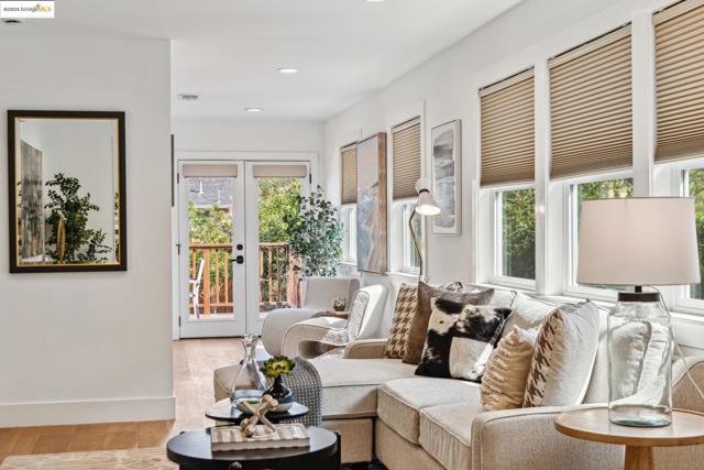 934 Apgar St, Oakland CA: https://media.crmls.org/mediaz/b84b59aa-4897-4a0c-a5b4-01dbdf7d3a53.jpg