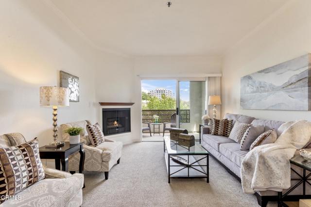 Detail Gallery Image 1 of 51 For 300 N El Molino Ave #319,  Pasadena,  CA 91101 - 2 Beds | 2 Baths