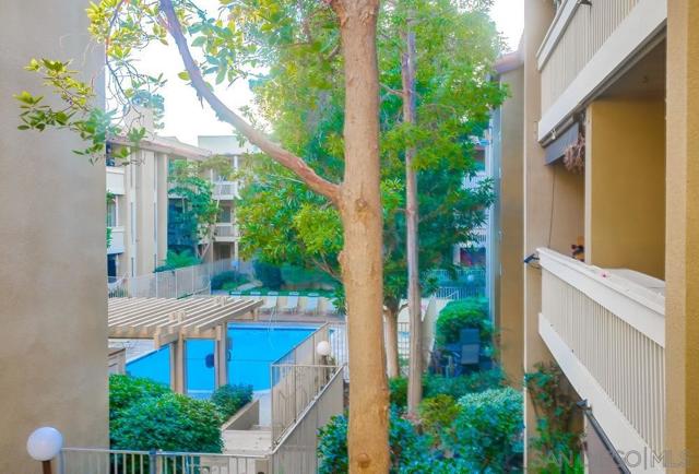 Image 43 of 44 For 4600 Lamont Street  212