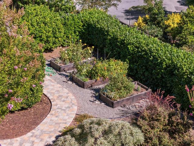 19273 Citrus Lane, Saratoga CA: https://media.crmls.org/mediaz/b84cc229-3e60-4ae5-bccf-45a7fb037c5b.jpg