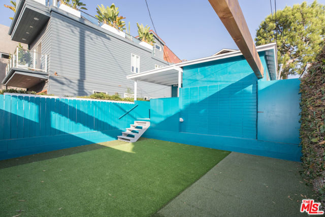 806 Navy Street photo 18