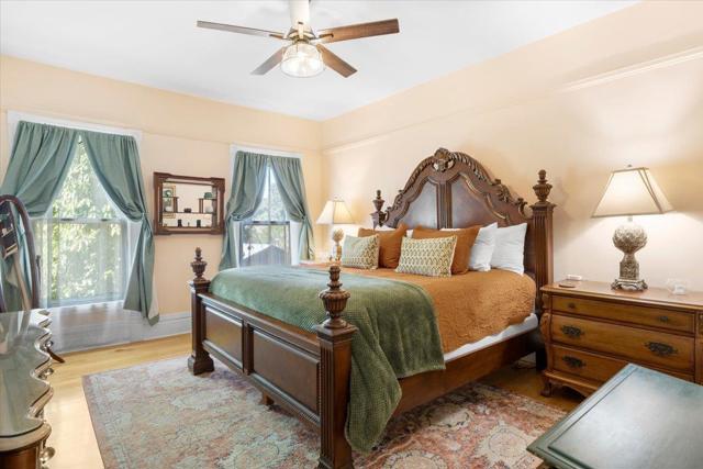 223 N Oregon Street, Yreka CA: https://media.crmls.org/mediaz/b84d4f1e-0cd8-4d59-8375-a8830d71d538.jpg