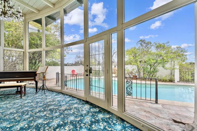 4811 E Alder Dr, San Diego CA: https://media.crmls.org/mediaz/b84f1842-acab-4514-9c23-353ef9046df7.jpg