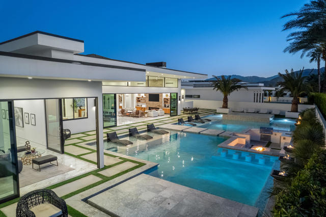 1 Bravo Court, Rancho Mirage CA: https://media.crmls.org/mediaz/b84f8708-f12e-4e8c-a517-c6cfacca991a.jpg