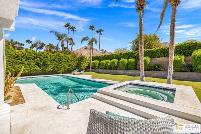 38262 W Maracaibo Circle, Palm Springs CA: https://media.crmls.org/mediaz/b8510bdd-f87b-45bc-8c55-3ca0d548f1a7.jpg