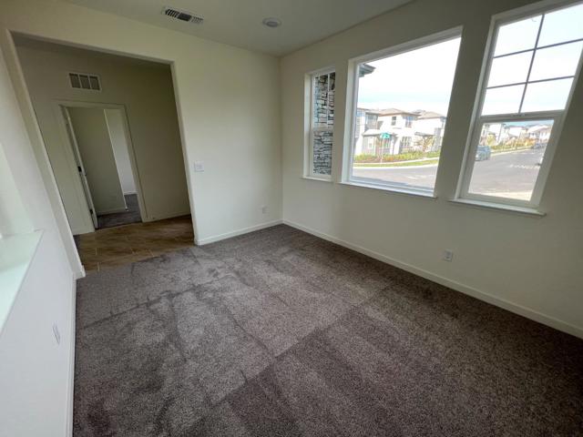 2800 High Tide Avenue, Sacramento CA: https://media.crmls.org/mediaz/b852321e-885e-49a8-9122-12a604991abb.jpg