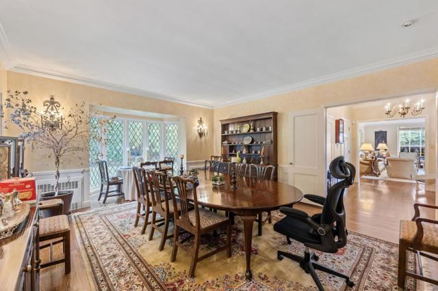 2155 Geri Lane, Hillsborough CA: https://media.crmls.org/mediaz/b852b77a-ad41-407c-a0e8-ab34cfc3b8ed.jpg