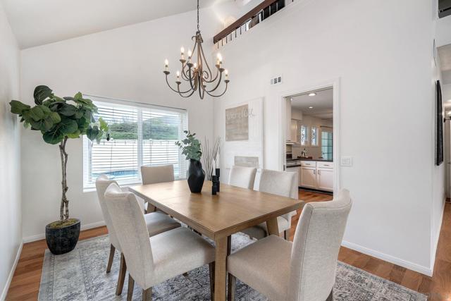 13791 Via Tres Vista, San Diego CA: https://media.crmls.org/mediaz/b852d571-9908-4575-8dcd-99583e2ec983.jpg