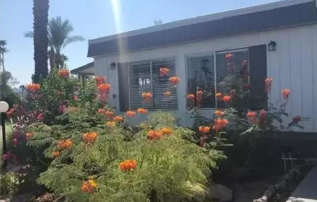 6 Cholla Lane, Palm Desert CA: https://media.crmls.org/mediaz/b8536be5-3603-46c5-851d-4f069afa5720.jpg