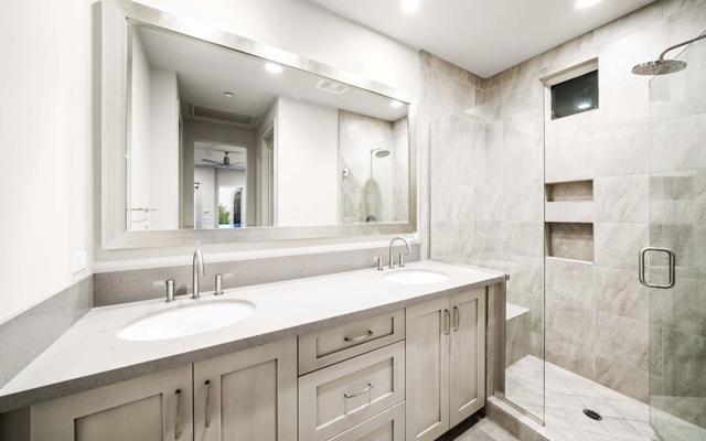 75757 Via Stia, Indian Wells CA: https://media.crmls.org/mediaz/b853ab84-2ebc-4b2e-8212-80d83e447a4f.jpg