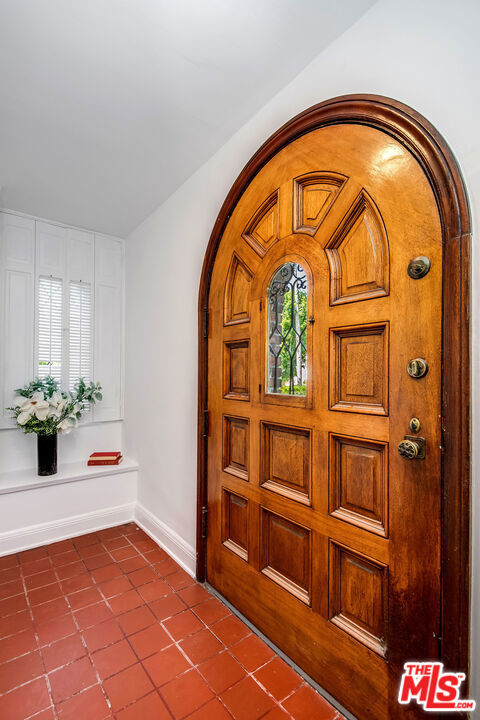 Image 5 of 58 For 132 Beachwood Drive