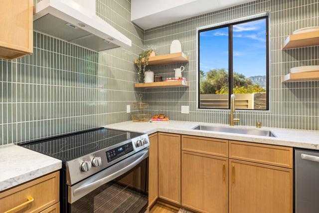 147 Desert West Drive, Rancho Mirage, CA 92270