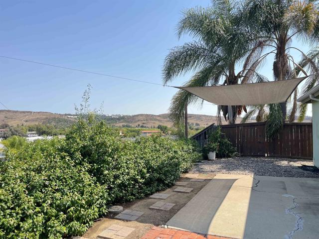 13343 Tarascan, Poway CA: https://media.crmls.org/mediaz/b854d590-48ea-41cf-9a9c-f21683eeb662.jpg