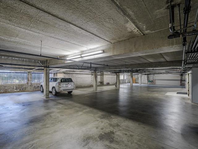 515 2nd Street, Santa Cruz CA: https://media.crmls.org/mediaz/b85514dc-559d-4e6b-b001-c6b849cb576a.jpg