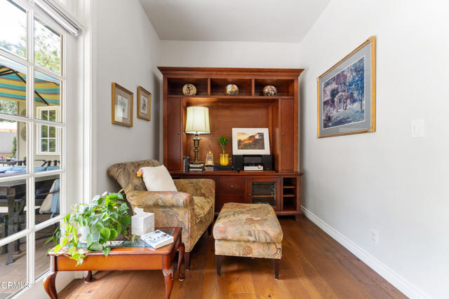 Detail Gallery Image 16 of 52 For 2210 Brambling Ln, Pasadena,  CA 91107 - 3 Beds | 3 Baths