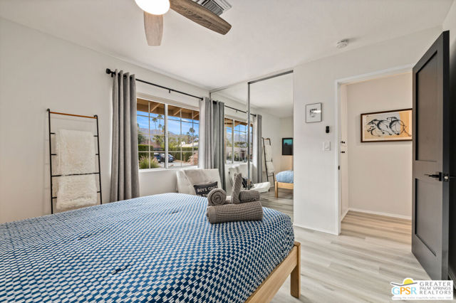 1334 S San Joaquin Drive, Palm Springs CA: https://media.crmls.org/mediaz/b8565201-399d-497e-8625-88b99c9800f1.jpg