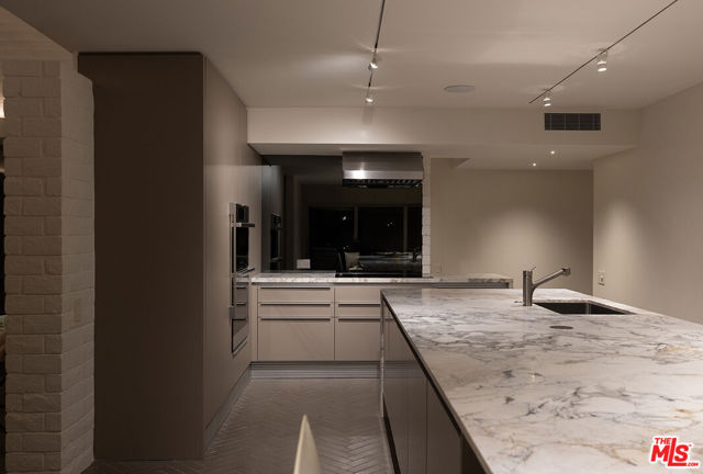 40281 Sand Dune Road, Rancho Mirage CA: https://media.crmls.org/mediaz/b8574689-925f-4f7e-ae70-5de6dde7ec7b.jpg