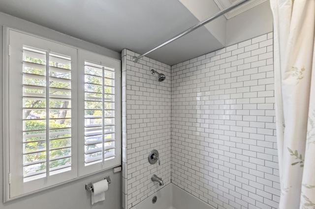 401 Hillsborough Boulevard, Hillsborough CA: https://media.crmls.org/mediaz/b857de37-edd1-4811-be1e-1f8484bf8227.jpg