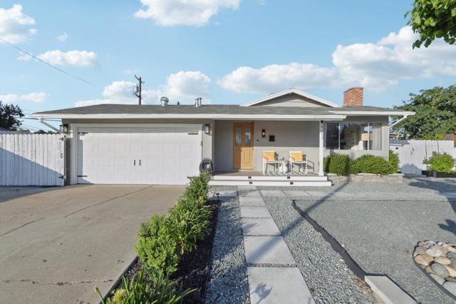 4273 Glazier Court, Concord CA: https://media.crmls.org/mediaz/b859b689-868f-4fd1-bee1-ac6e87c18d7a.jpg