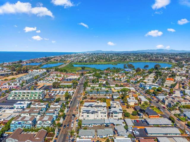 Detail Gallery Image 21 of 22 For 2670 Roosevelt St, Carlsbad,  CA 92008 - 2 Beds | 2 Baths