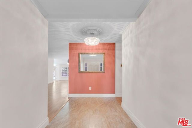 23264 Calvert Street, Woodland Hills CA: https://media.crmls.org/mediaz/b85abb89-70d5-4559-9384-69b57e518dae.jpg