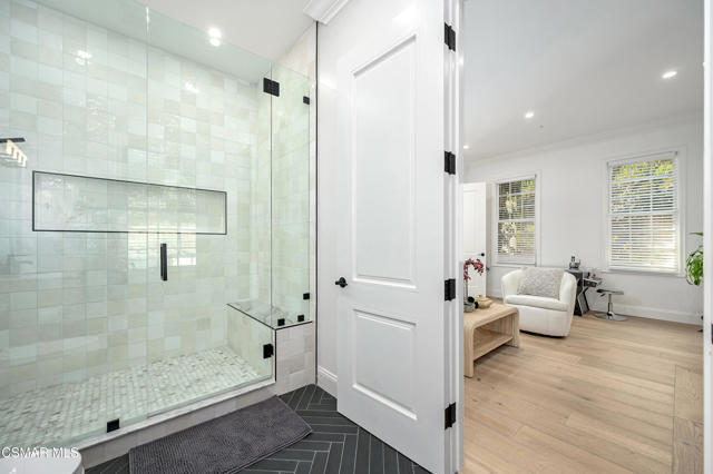 508 W Stafford Road, Thousand Oaks CA: https://media.crmls.org/mediaz/b85ac565-0f37-4aa8-8fcd-3672eda84f8a.jpg