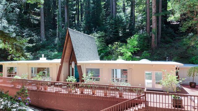 350 Grandview Drive, Woodside CA: https://media.crmls.org/mediaz/b85baf85-afad-4b8a-b3b5-a115ba840e1e.jpg