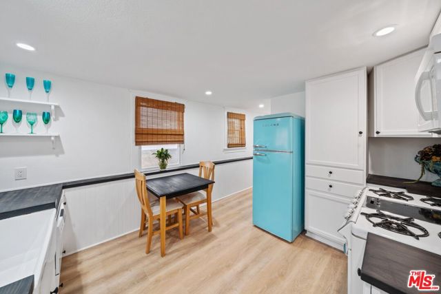 2116 3rd Street, Santa Monica CA: https://media.crmls.org/mediaz/b85d048d-e196-4e9f-9cd3-d802888e38fa.jpg