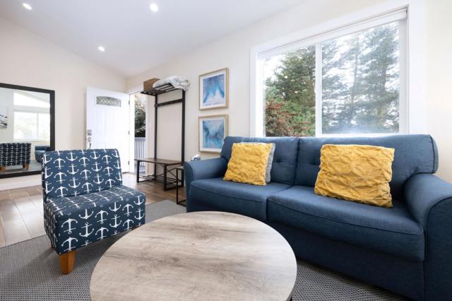 472 Lewis Lane, Pacifica CA: https://media.crmls.org/mediaz/b85d8b6a-074b-4b65-b26a-b8cd996886a5.jpg