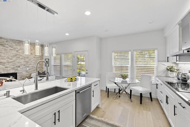 24 Dauphine, Newport Coast CA: https://media.crmls.org/mediaz/b85de583-551f-4ee0-a1fd-0e016278ed54.jpg