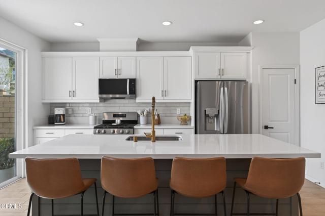 Detail Gallery Image 12 of 78 For 246 San Miguel Island Dr, Camarillo,  CA 93012 - 4 Beds | 2/1 Baths