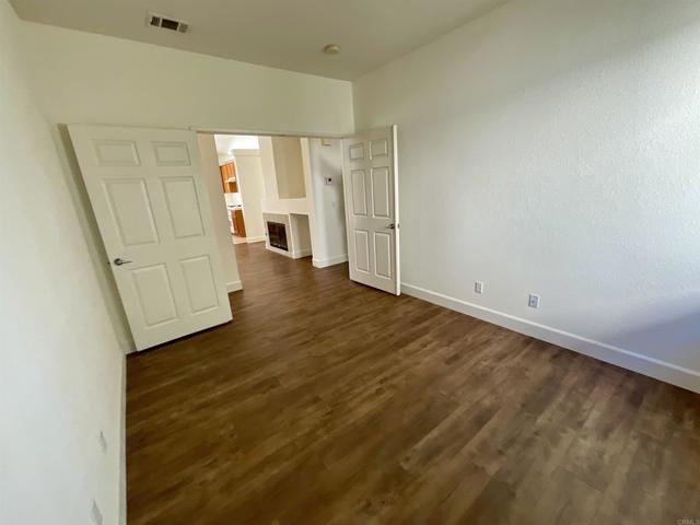 7860 Paseo Tulipero, Carlsbad CA: https://media.crmls.org/mediaz/b85e3913-2aa4-41c7-9d36-d205ed6efd39.jpg