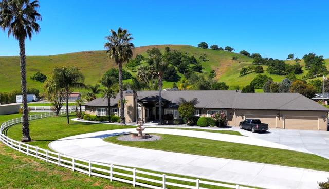 12755 Santa Teresa Boulevard, San Martin CA: https://media.crmls.org/mediaz/b85f2a85-0852-459c-9af1-815d15c73128.jpg