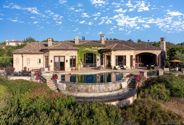 18486 Via Candela, Rancho Santa Fe, California 92091, 5 Bedrooms Bedrooms, ,5 BathroomsBathrooms,Single Family Residence,For Sale,Via Candela,250016891SD