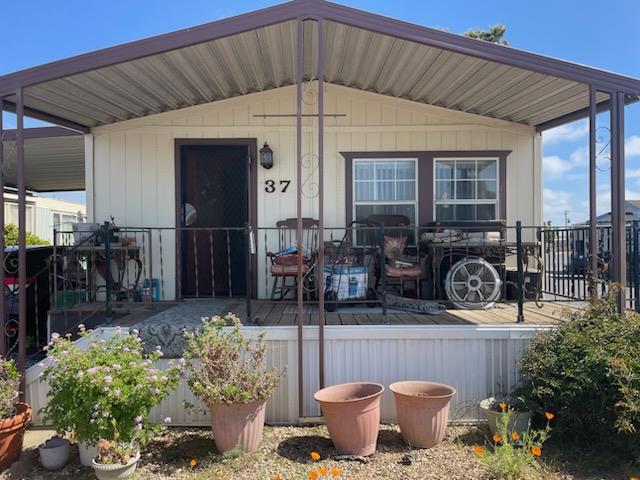 12350 Christensen Road, Salinas CA: https://media.crmls.org/mediaz/b860851a-2dd6-40d0-9947-4cacb6ca1af2.jpg